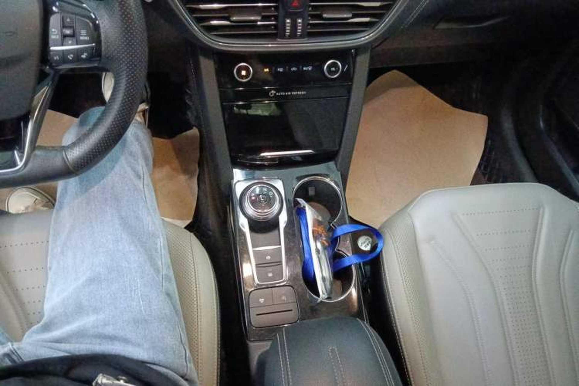 Used Ford Escape 2020 EcoBoost 245 Two-Wheel Drive Smart & Enjoyment Model Gear Lever