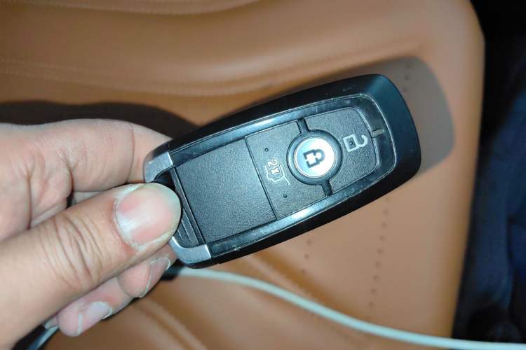 Used Ford Escape 2020 EcoBoost 245 Two-Wheel Drive Smart & Enjoyment Model Interior 1
