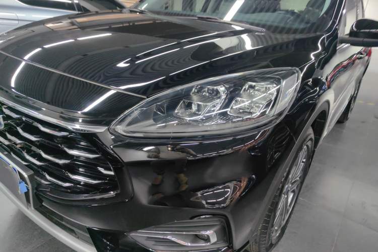 Used Ford Escape 2020 EcoBoost 245 Two-Wheel-Drive Titanium Edition Left Front Headlight