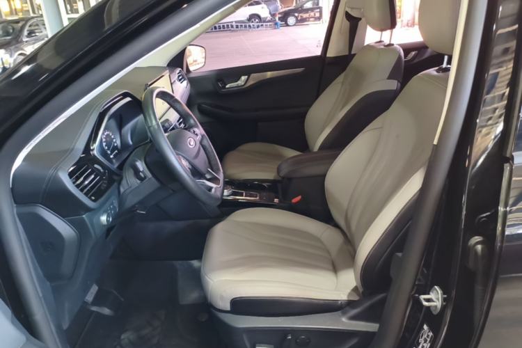 Used Ford Escape 2020 EcoBoost 245 Two-Wheel-Drive Comfort Edition Left Front Seat