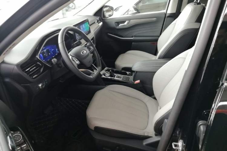 Used Ford Escape 2020 EcoBoost 245 4x4 Enjoyment Model Left Front Seat