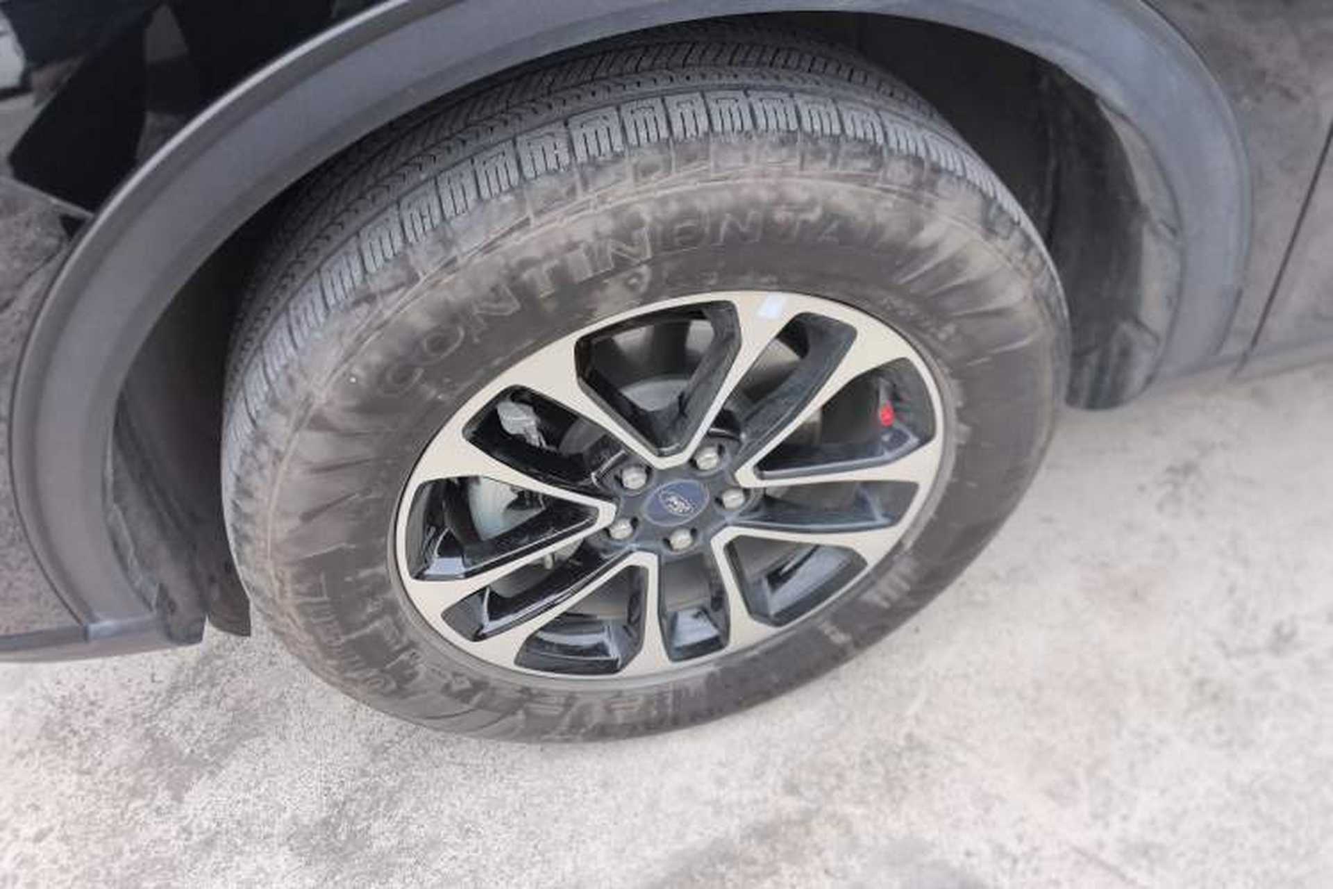 Used Ford Escape 2020 EcoBoost 245 Two-Wheel-Drive Comfort Edition Left Front Wheel Hub