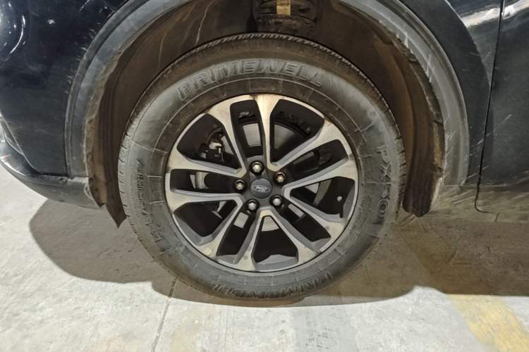 Used Ford Escape 2020 EcoBoost 245 Two-Wheel-Drive Comfort Edition Left Front Wheel Hub