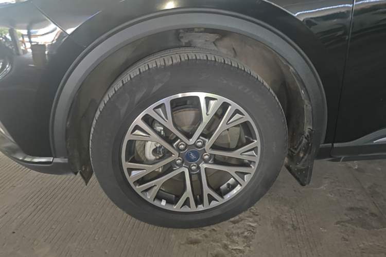 Used Ford Escape 2020 EcoBoost 245 Two-Wheel Drive Smart & Enjoyment Model Left Front Wheel Hub