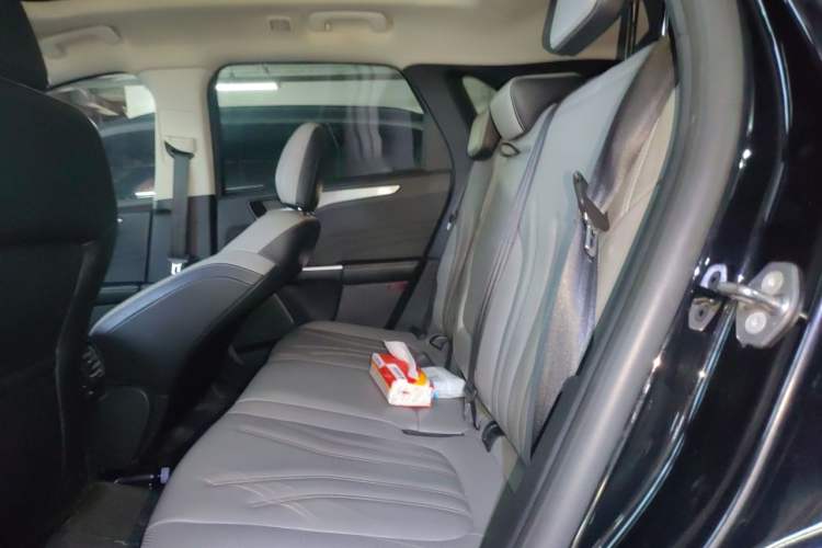 Used Ford Escape 2020 EcoBoost 245 Two-Wheel Drive Smart & Enjoyment Model Left Rear Seat