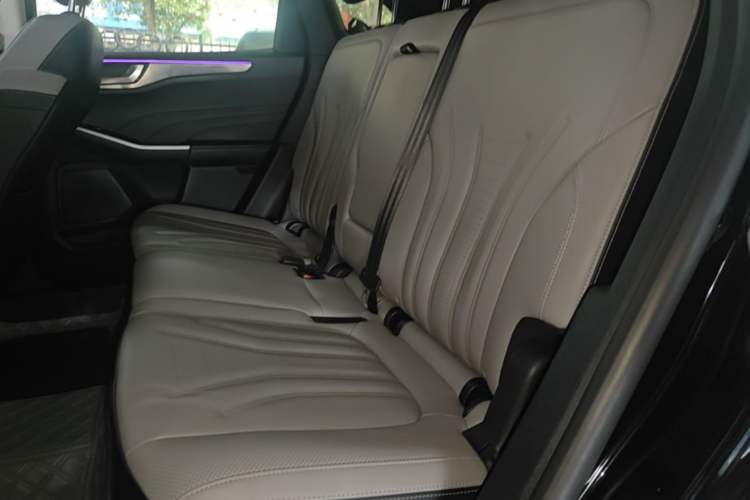 Used Ford Escape 2020 EcoBoost 245 Two-Wheel Drive Smart & Enjoyment Model Left Rear Seat