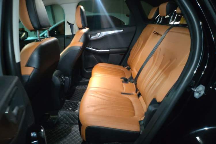 Used Ford Escape 2020 EcoBoost 245 Two-Wheel Drive Smart & Enjoyment Model Left Rear Seat