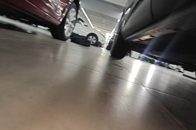 Used Ford Escape 2020 EcoBoost 245 Two-Wheel-Drive Comfort Edition Left Side Sill