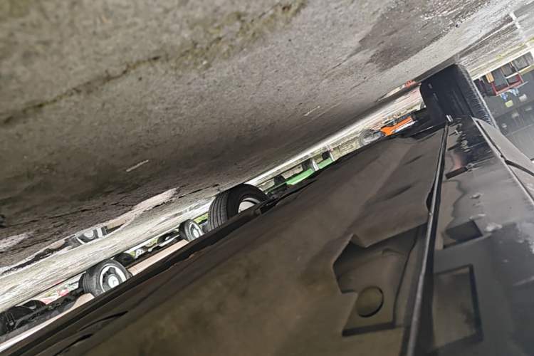 Used Ford Escape 2020 EcoBoost 245 Four-Wheel Drive Titanium Edition Left Side Sill