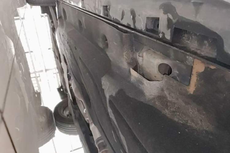 Used Ford Escape 2020 EcoBoost 245 Two-Wheel-Drive Titanium Edition Left Side Sill