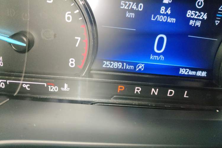 Used Ford Escape 2020 EcoBoost 245 Two-Wheel-Drive Comfort Edition Odometer Close Up