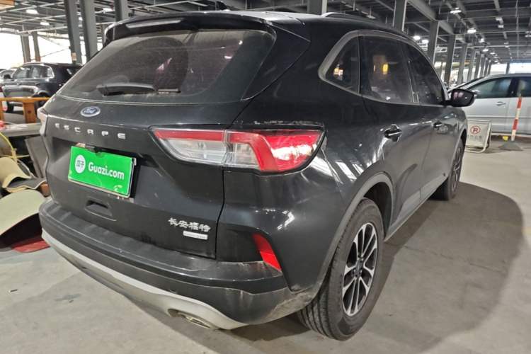 Used Ford Escape 2020 EcoBoost 245 Two-Wheel-Drive Comfort Edition Rear Right 45 Deg