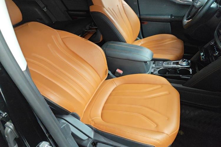 Used Ford Escape 2020 EcoBoost 245 Two-Wheel-Drive Titanium Edition Right Front Seat