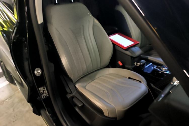 Used Ford Escape 2020 EcoBoost 245 Two-Wheel-Drive Titanium Edition Right Front Seat