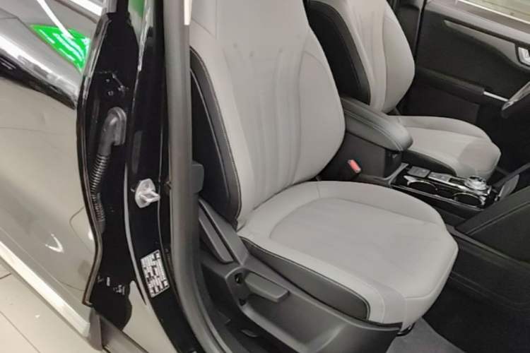 Used Ford Escape 2020 EcoBoost 245 Two-Wheel-Drive Titanium Edition Right Front Seat