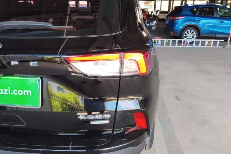 Used Ford Escape 2020 EcoBoost 245 Two-Wheel-Drive Comfort Edition Right Rear Taillight