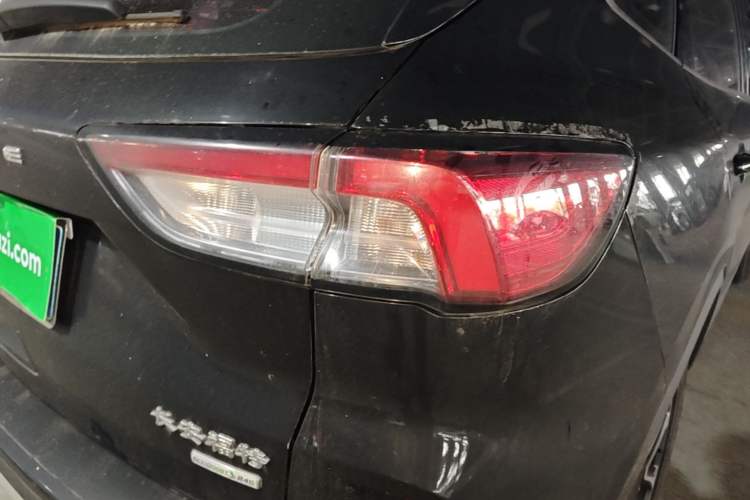 Used Ford Escape 2020 EcoBoost 245 Two-Wheel-Drive Comfort Edition Right Rear Taillight