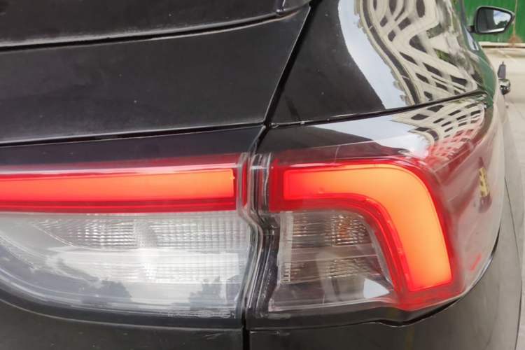 Used Ford Escape 2020 EcoBoost 245 Four-Wheel Drive Luxury Edition Right Rear Taillight