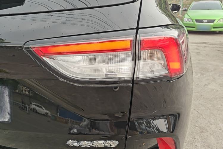 Used Ford Escape 2020 EcoBoost 245 Four-Wheel Drive Titanium Edition Right Rear Taillight