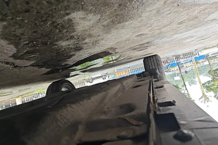 Used Ford Escape 2020 EcoBoost 245 Four-Wheel Drive Titanium Edition Right Side Sill