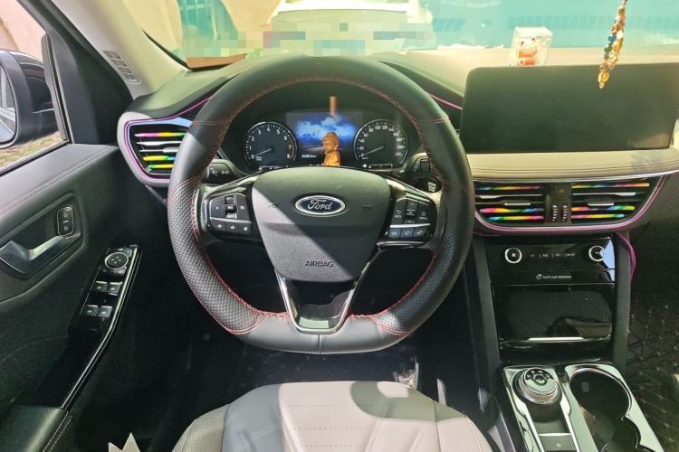 Used Ford Escape 2020 EcoBoost 245 Two-Wheel-Drive Titanium Edition Steering Wheel