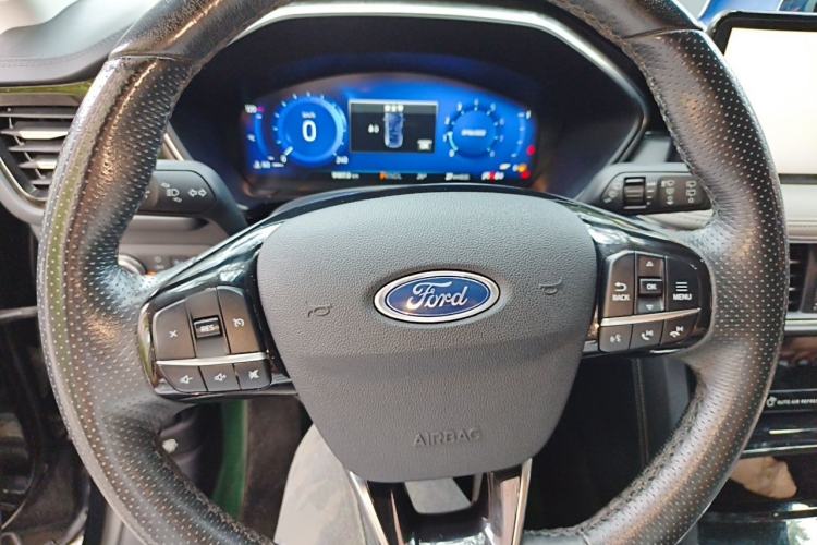 Used Ford Escape 2020 EcoBoost 245 Two-Wheel Drive Smart & Enjoyment Model Steering Wheel