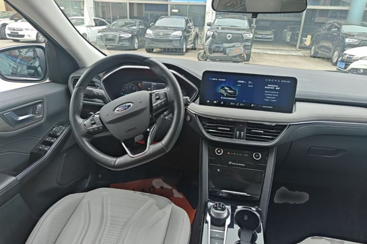 Used Ford Escape 2020 EcoBoost 245 Two-Wheel-Drive Titanium Edition Steering Wheel