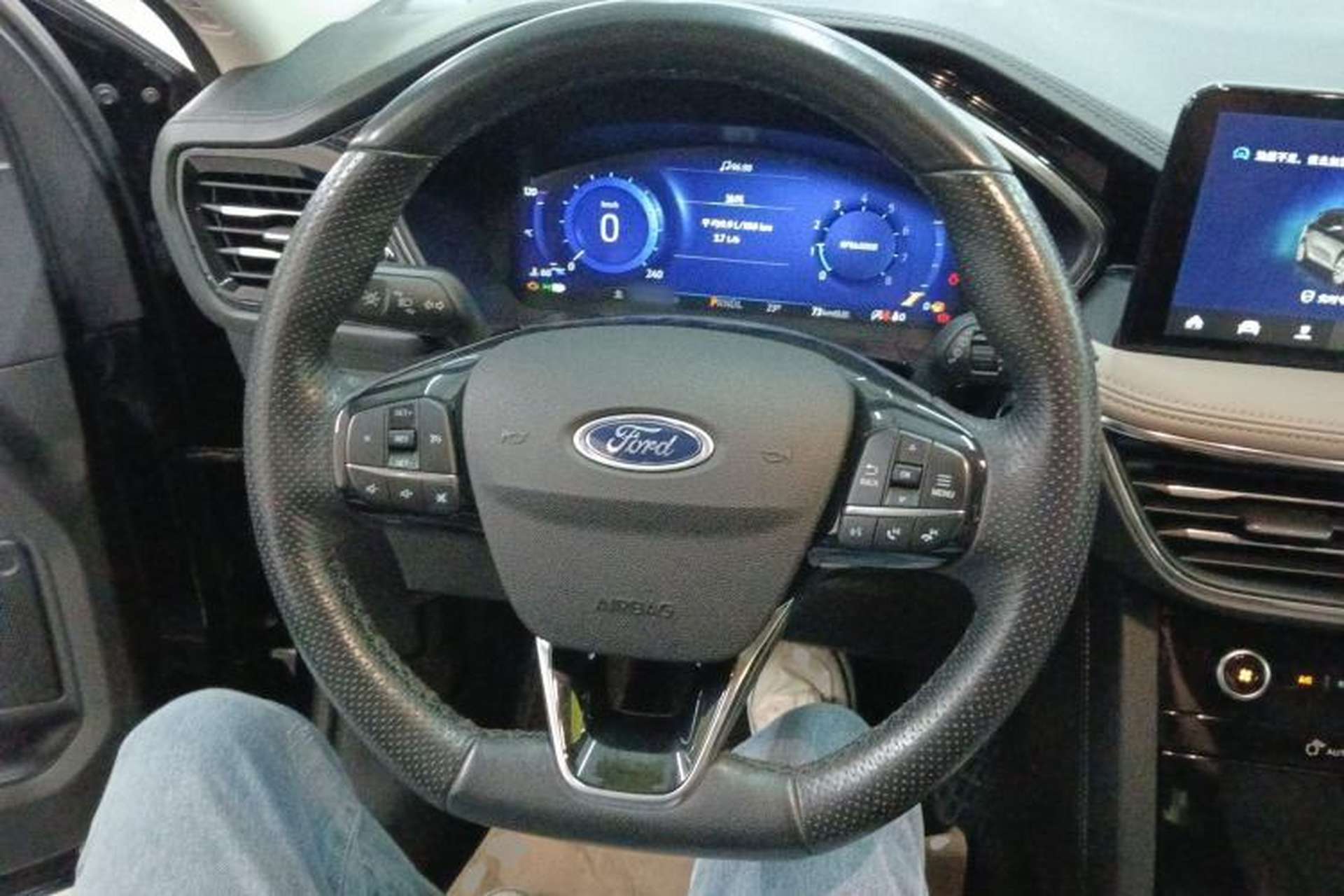 Used Ford Escape 2020 EcoBoost 245 Two-Wheel Drive Smart & Enjoyment Model Steering Wheel