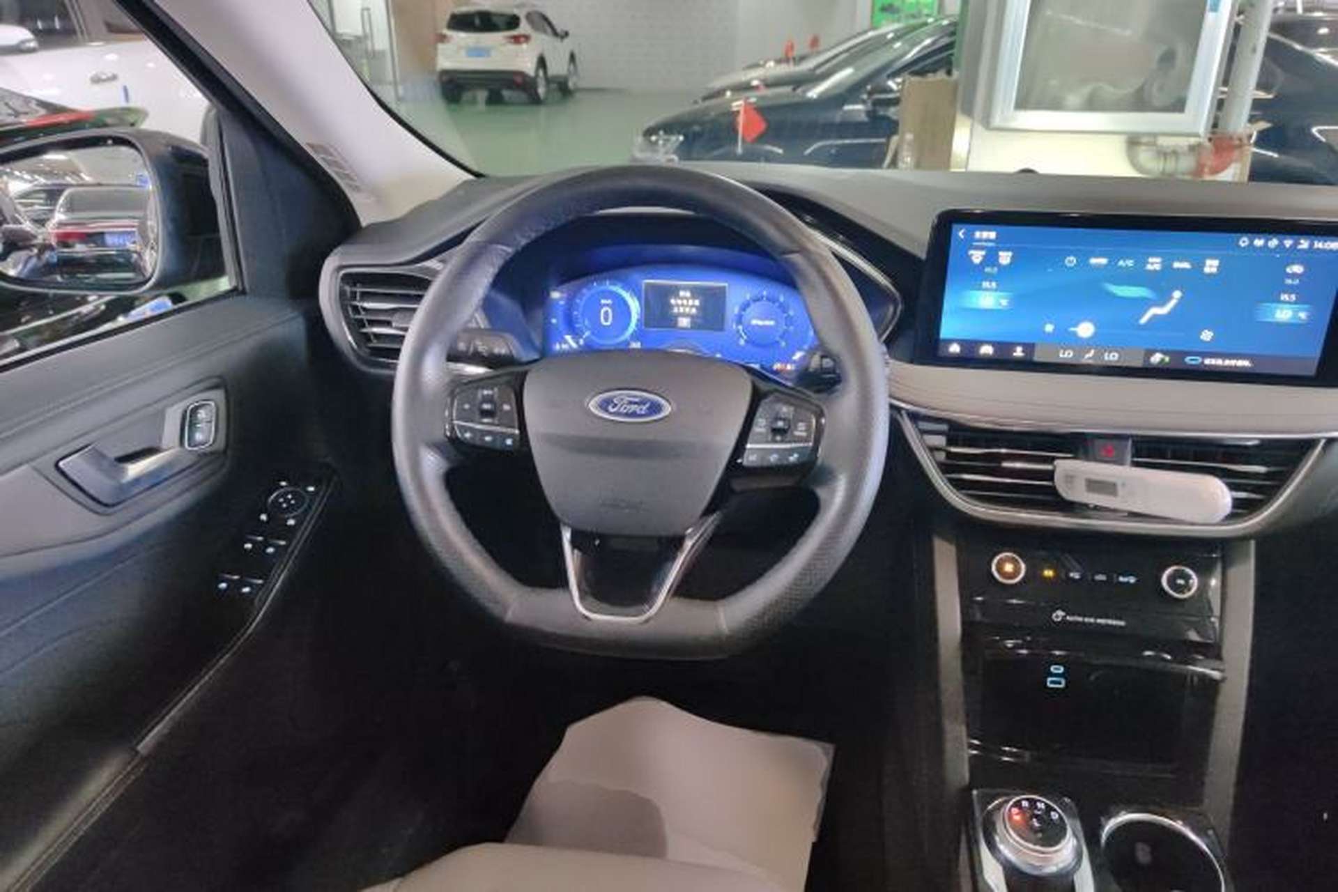 Used Ford Escape 2020 EcoBoost 245 Two-Wheel Drive Smart & Enjoyment Model Steering Wheel
