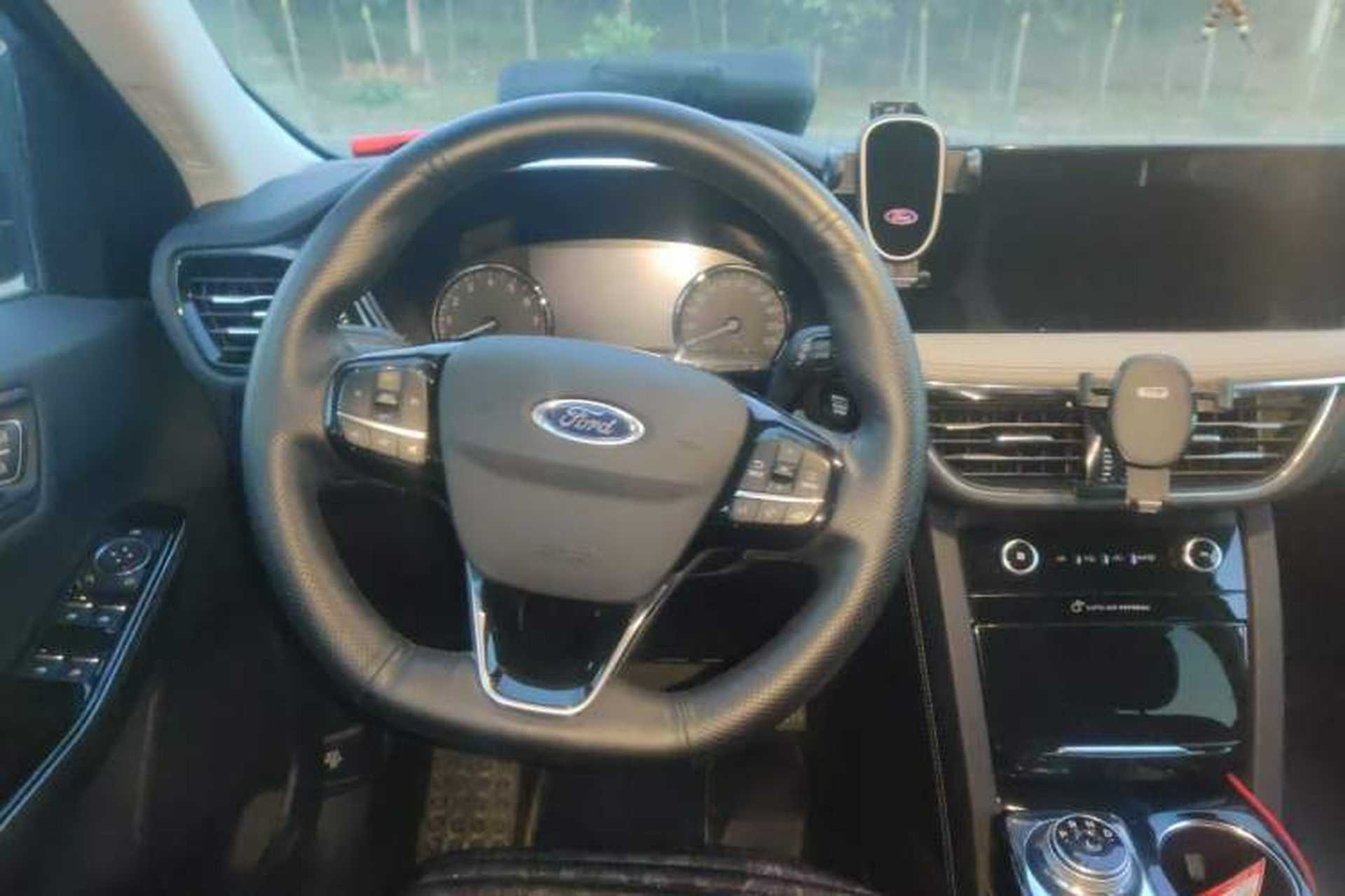 Used Ford Escape 2020 EcoBoost 245 Four-Wheel Drive Titanium Edition Steering Wheel