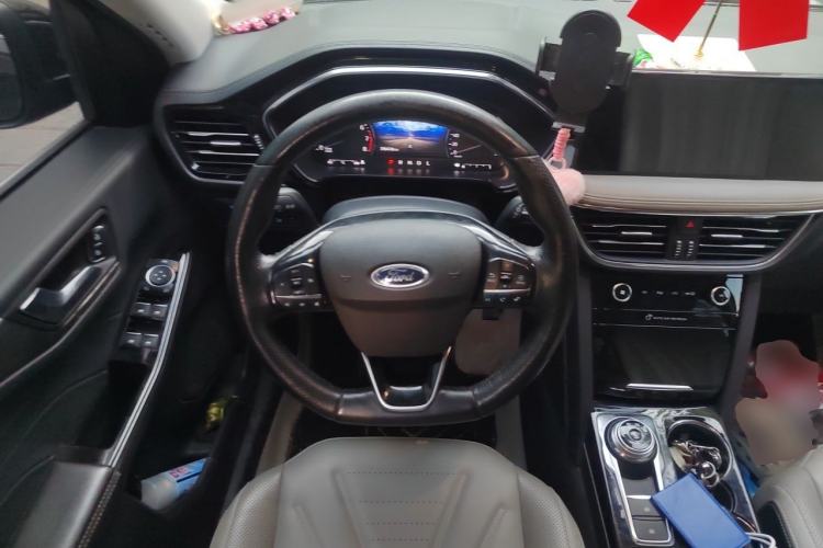 Used Ford Escape 2020 EcoBoost 245 Four-Wheel Drive Titanium Edition Steering Wheel