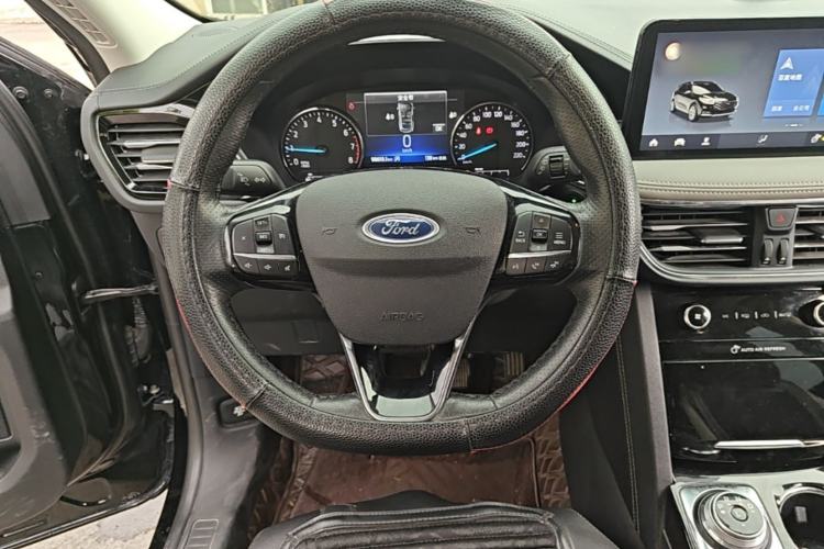 Used Ford Escape 2020 EcoBoost 245 Four-Wheel Drive Titanium Edition Steering Wheel