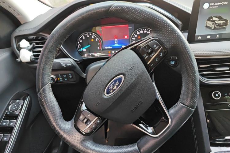 Used Ford Escape 2020 EcoBoost 245 Two-Wheel-Drive Titanium Edition Steering Wheel