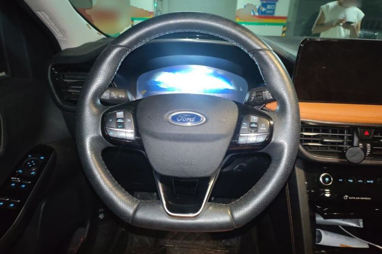 Used Ford Escape 2020 EcoBoost 245 Two-Wheel Drive Smart & Enjoyment Model Steering Wheel