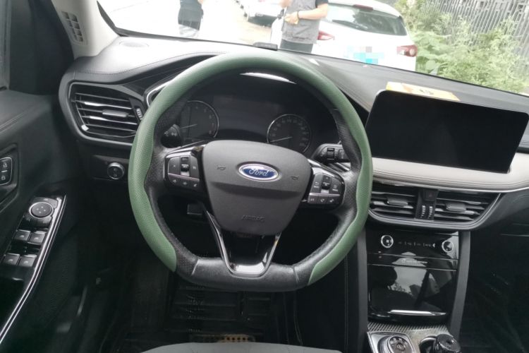 Used Ford Escape 2020 EcoBoost 245 Four-Wheel Drive Titanium Edition Steering Wheel