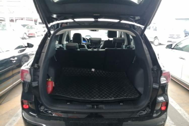 Used Ford Escape 2020 EcoBoost 245 4x4 Enjoyment Model Trunk