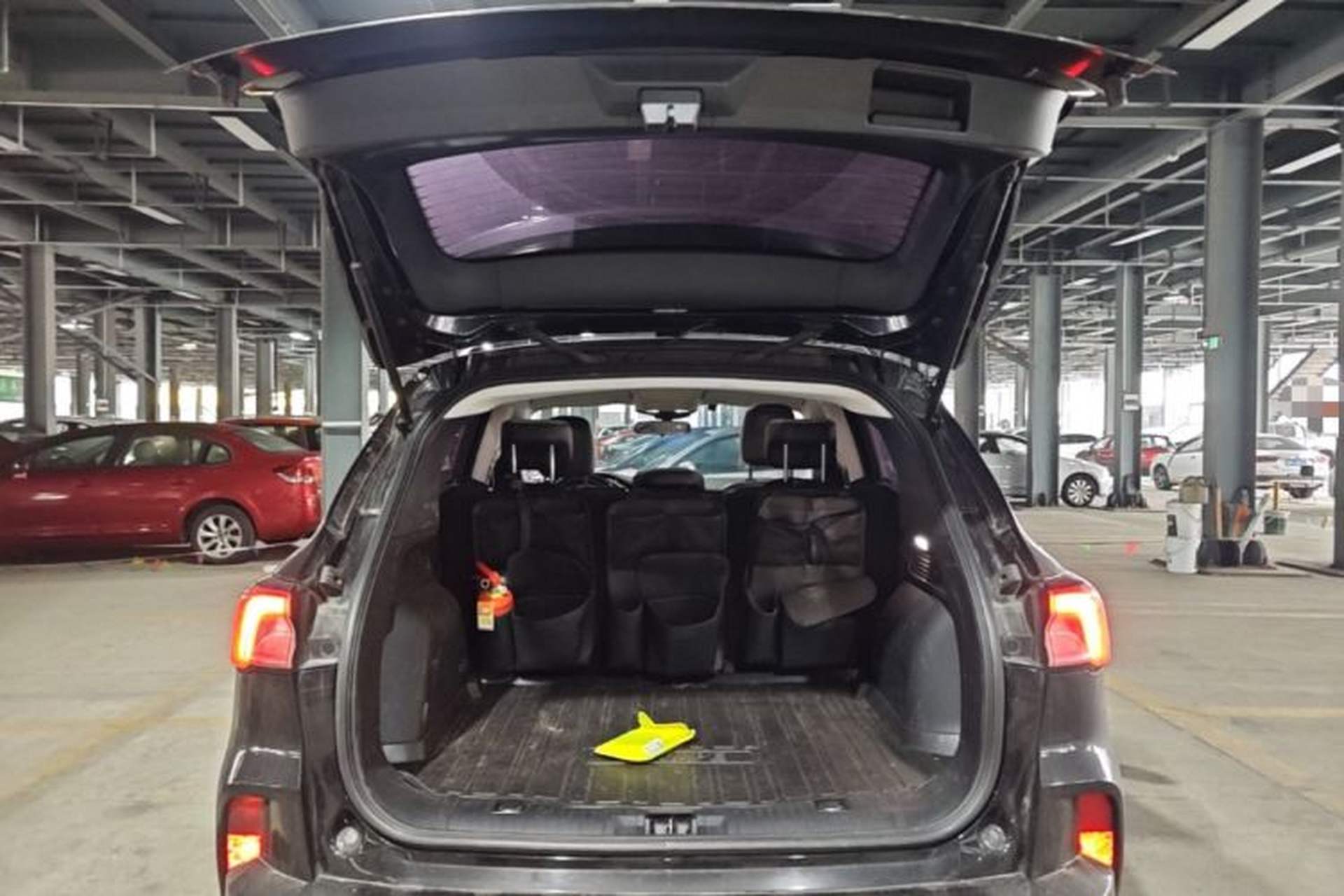Used Ford Escape 2020 EcoBoost 245 Two-Wheel-Drive Comfort Edition Trunk
