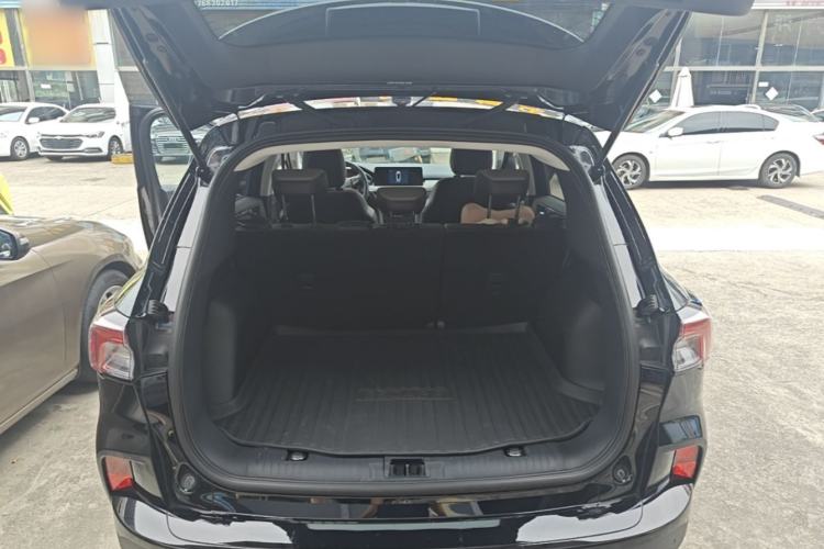 Used Ford Escape 2020 EcoBoost 245 Two-Wheel-Drive Titanium Edition Trunk