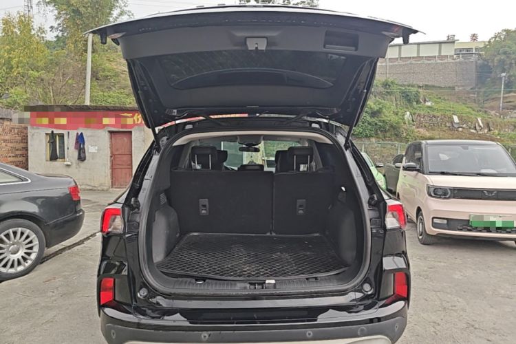 Used Ford Escape 2020 EcoBoost 245 Four-Wheel Drive Titanium Edition Trunk
