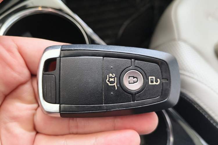 Used Ford Escape 2020 EcoBoost 245 Four-Wheel Drive Luxury Edition Vehicle Key