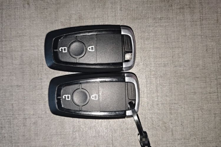 Used Ford Escape 2020 EcoBoost 245 Two-Wheel-Drive Comfort Edition Vehicle Key