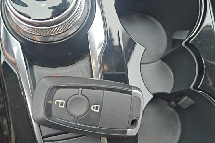 Used Ford Escape 2020 EcoBoost 245 Two-Wheel-Drive Titanium Edition Vehicle Key