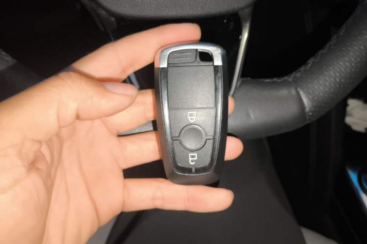 Used Ford Escape 2020 EcoBoost 245 Two-Wheel-Drive Titanium Edition Vehicle Key