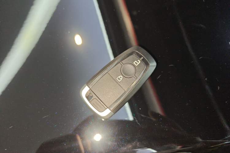Used Ford Escape 2020 EcoBoost 245 Two-Wheel-Drive Titanium Edition Vehicle Key