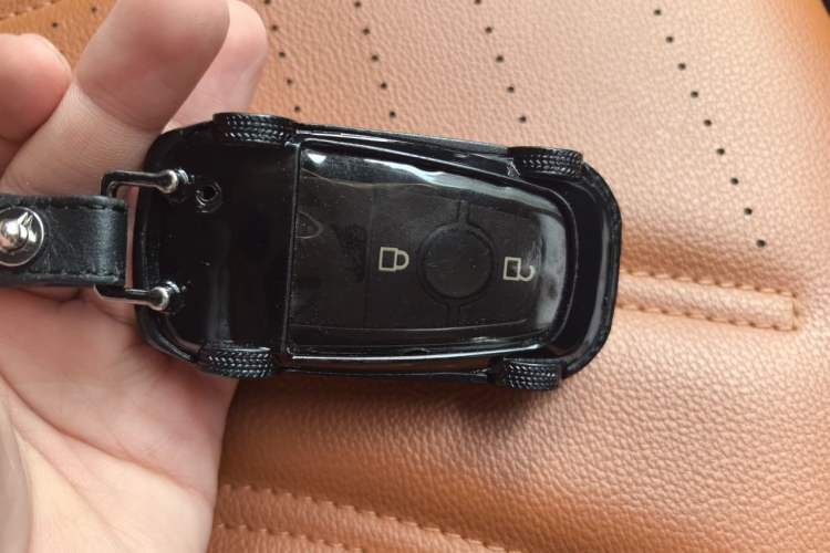 Used Ford Escape 2020 EcoBoost 245 Two-Wheel-Drive Titanium Edition Vehicle Key