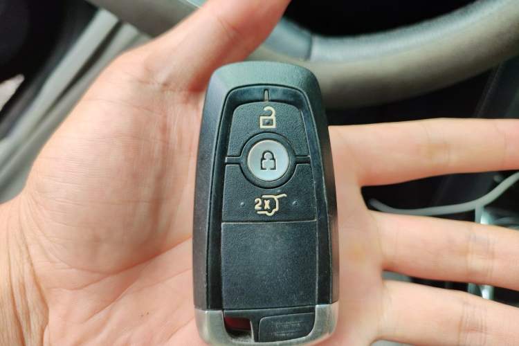 Used Ford Escape 2020 EcoBoost 245 Four-Wheel Drive Luxury Edition Vehicle Key