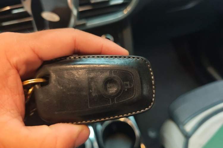 Used Ford Escape 2020 EcoBoost 245 Two-Wheel Drive Smart & Enjoyment Model Vehicle Key