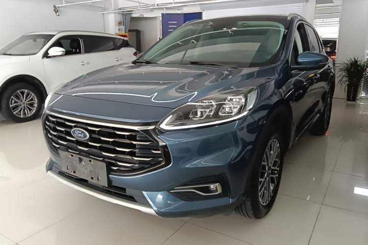 Used Ford Escape 2020 EcoBoost 245 Two-Wheel-Drive Titanium Edition Guazi used car, China used car export, Used car for sale, Used  cars, Cheapest cars for sale