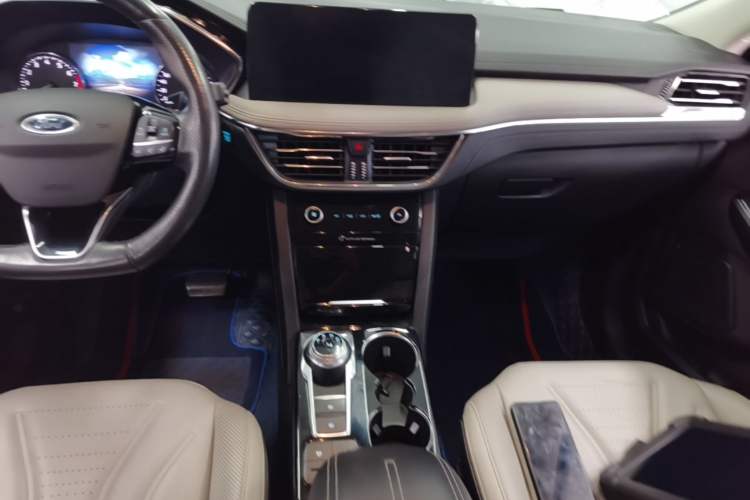 Used Ford Escape 2020 EcoBoost 245 Four-Wheel Drive ST-LINE Deluxe Edition Audio And AC Panel