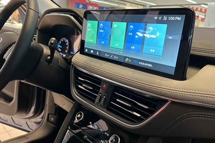 Used Ford Escape 2020 EcoBoost 245 Two-Wheel-Drive Titanium Edition Audio And AC Panel